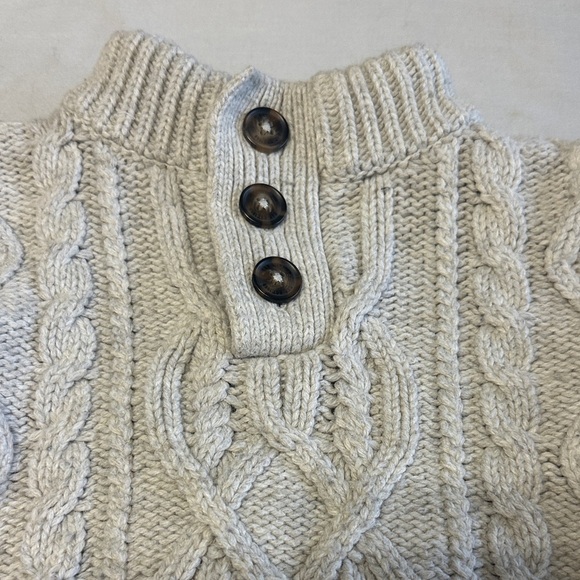 GAP - Cozy Heavy weight Cable Knit Sweater - Cream - Picture 2 of 3